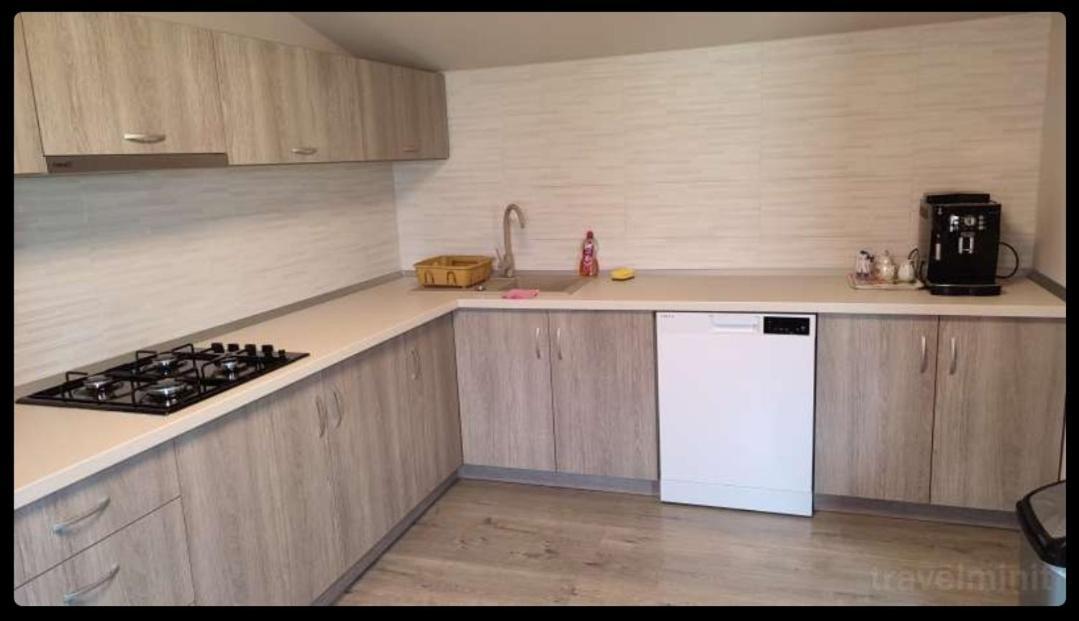 Farkaslaki Panorama Vendeghaz Hotel Lupeni  ภายนอก รูปภาพ
